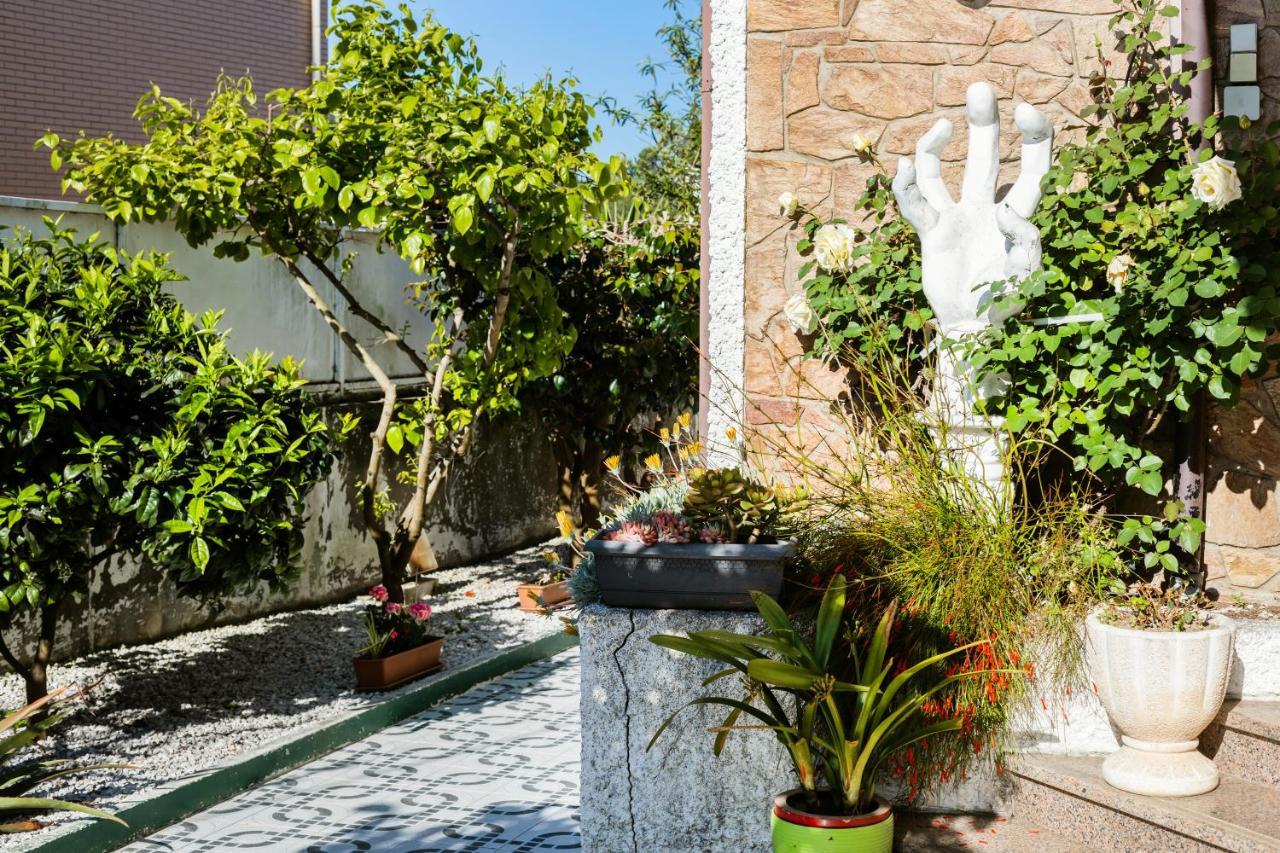 Live, Laugh, Love Beach Guest Home With Ac Madalena  Exteriör bild