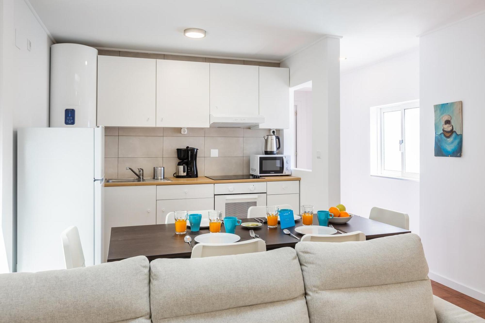 Live, Laugh, Love Beach Guest Home With Ac Madalena  Rum bild